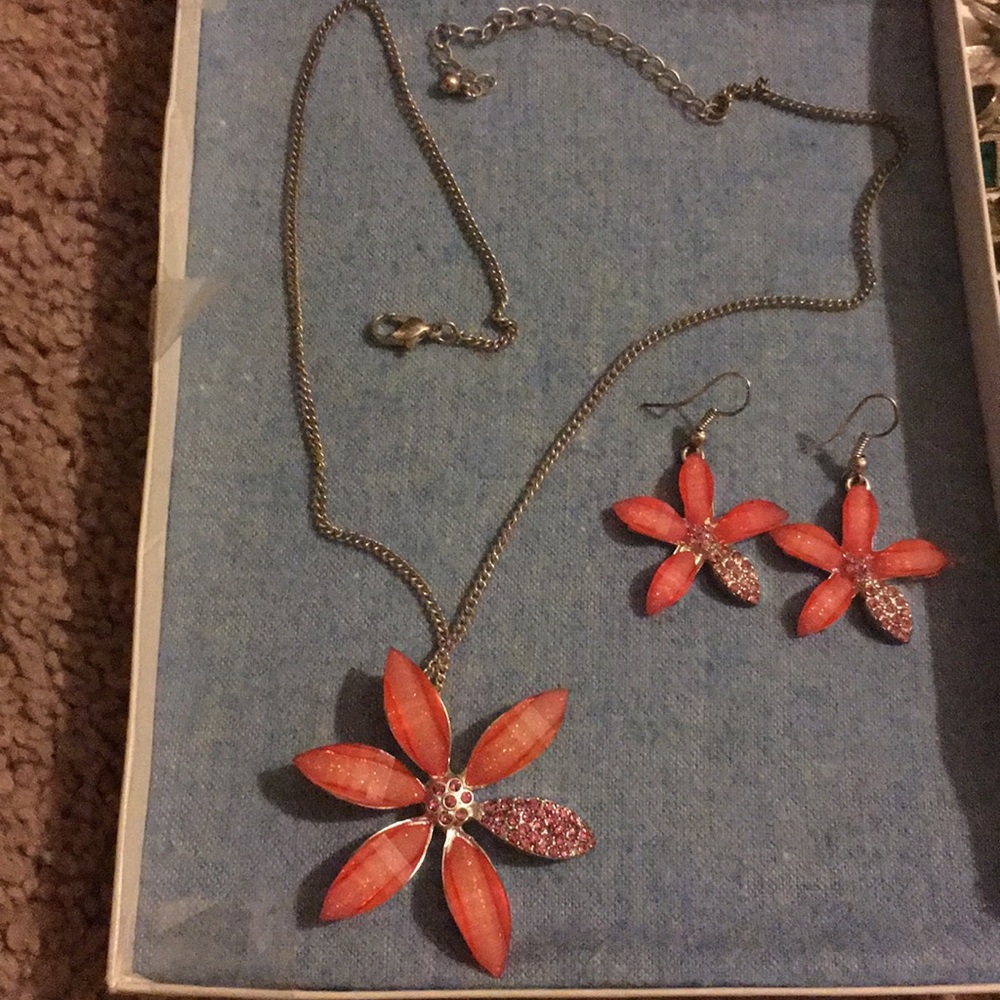 Coral flower necklace and earring set.